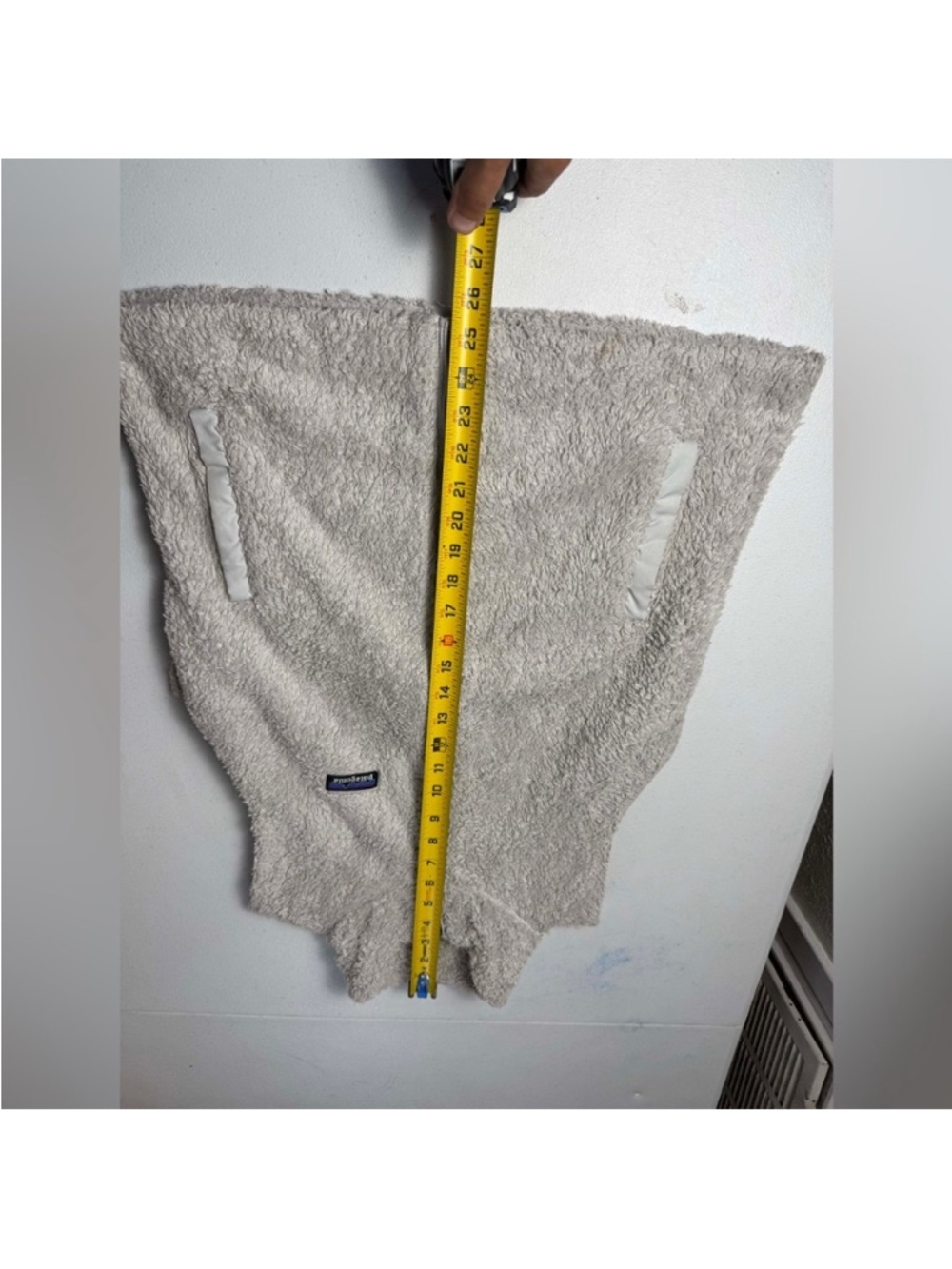 Patagonia Women's Fleece Vest
Gray Sherpa Full Zip Size L
Outdoor Hiking - Picture 4 of 12